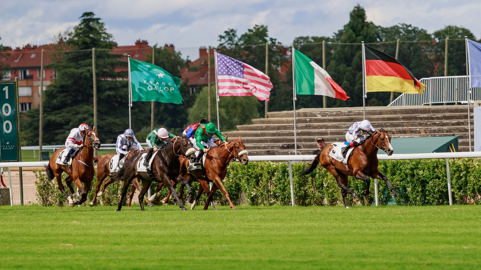 Pertarungan Seru di Prix Eugene Adam di Saint-Cloud